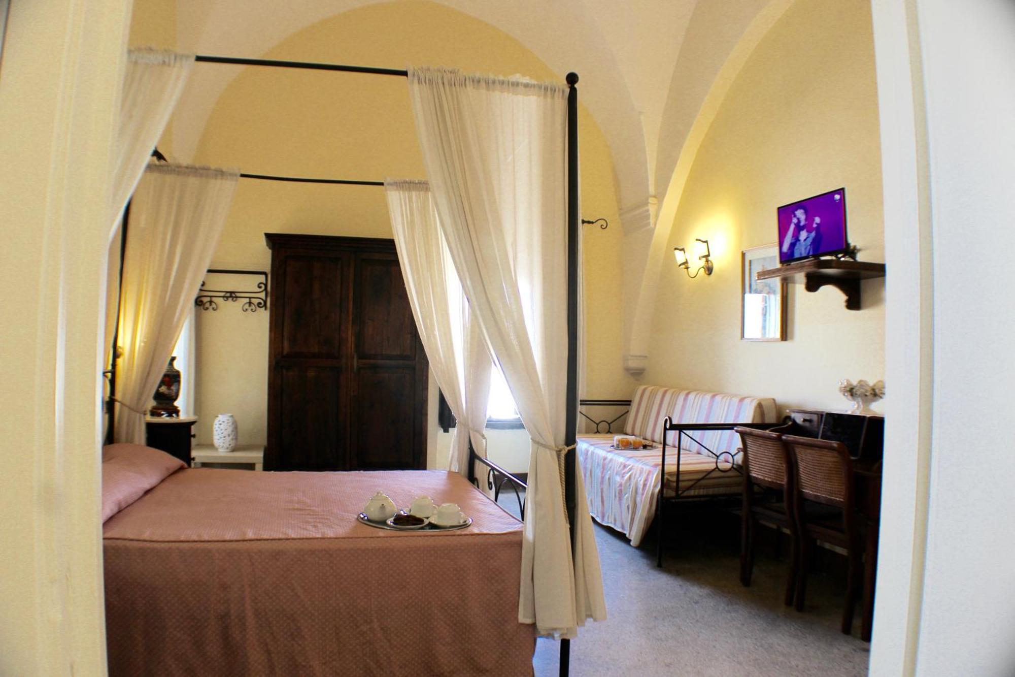 Palazzo Senape De Pace Alojamento de Acomodação e Pequeno-almoço Gallipoli
