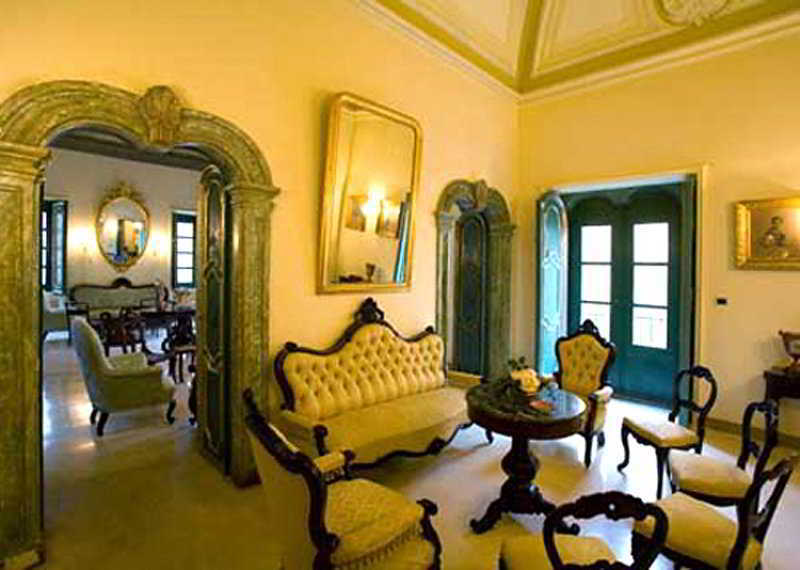 Alojamento de Acomodação e Pequeno-almoço Palazzo Senape De Pace