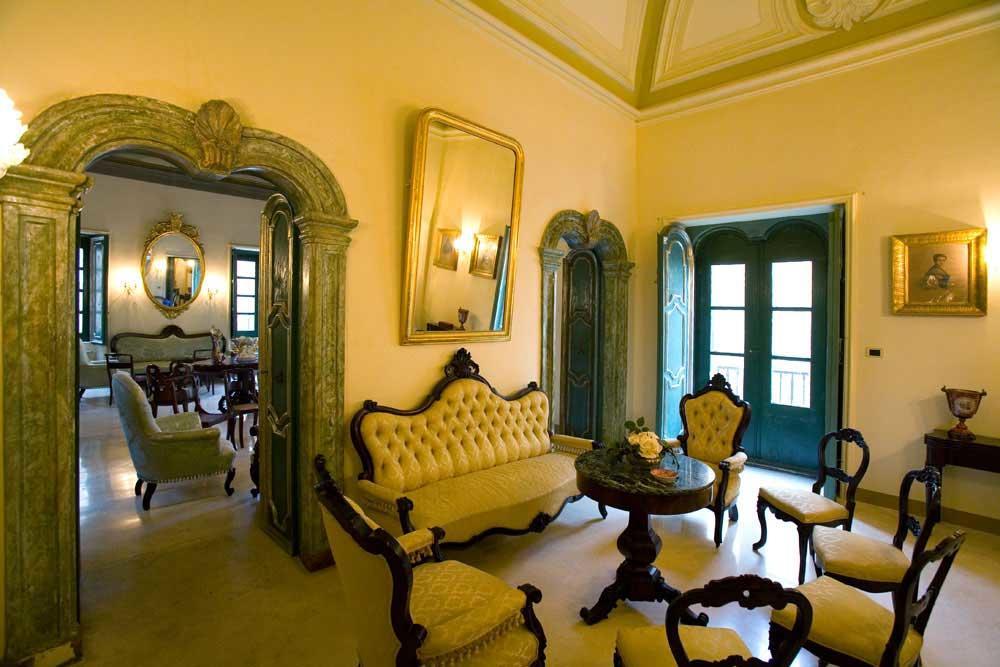 Alojamento de Acomodação e Pequeno-almoço Palazzo Senape De Pace